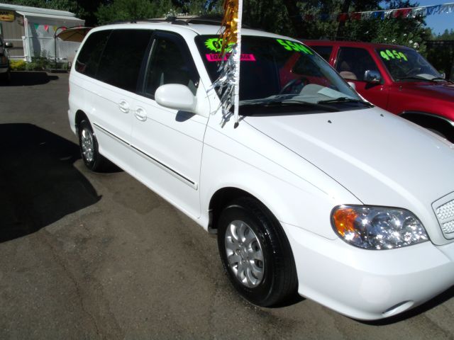 Kia Sedona 2005 photo 2