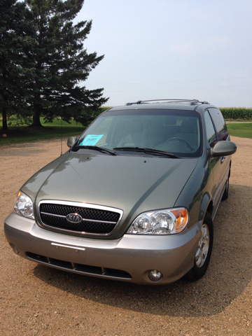 Kia Sedona 2005 photo 2