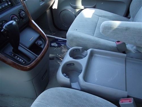 Kia Sedona 2005 photo 2