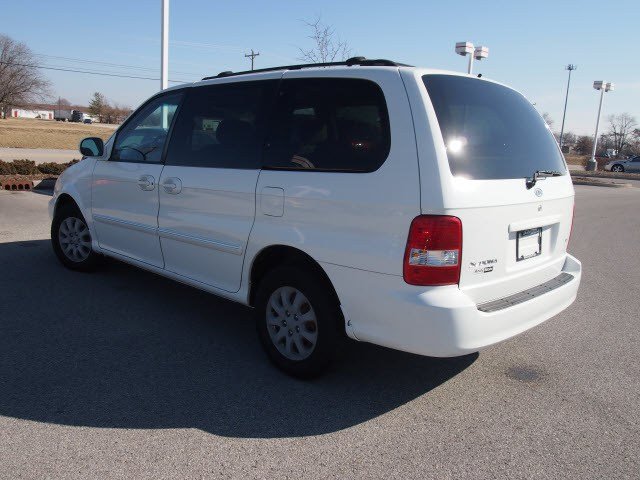 Kia Sedona 2005 photo 4