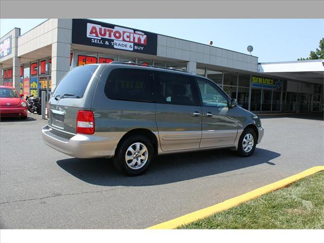Kia Sedona 2005 photo 2