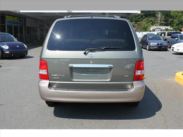 Kia Sedona 2005 photo 4