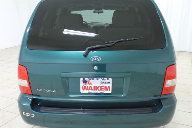 Kia Sedona 2005 photo 3