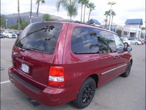 Kia Sedona 2005 photo 4