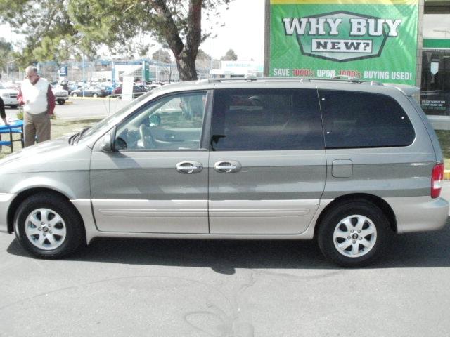 Kia Sedona 2005 photo 3