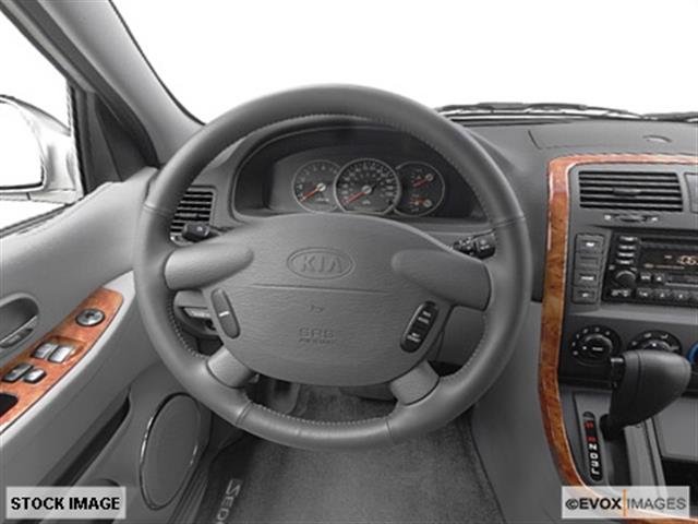 Kia Sedona 2005 photo 3