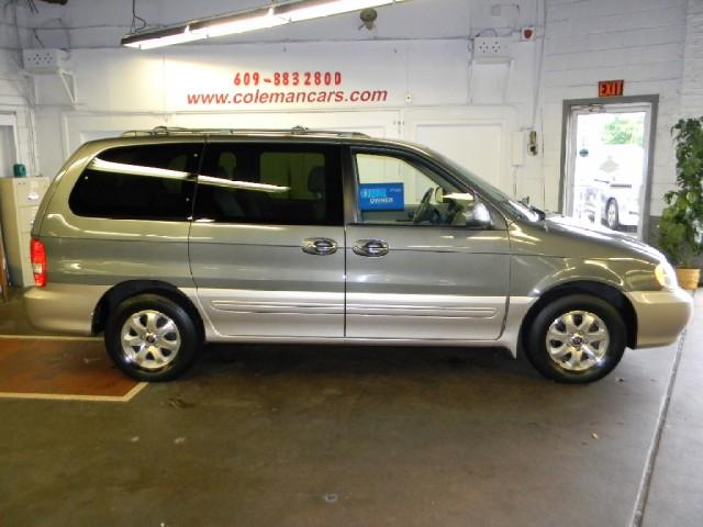 Kia Sedona 2005 photo 2