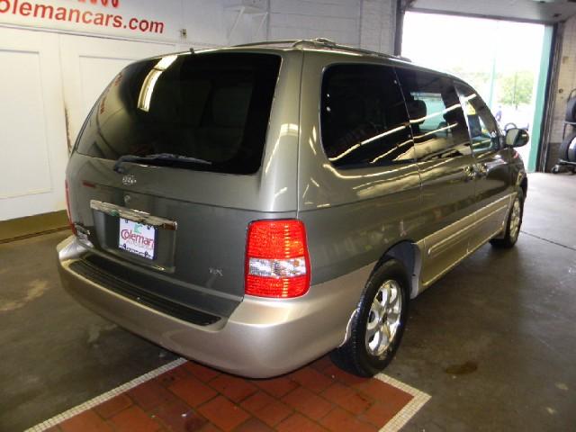 Kia Sedona 2005 photo 4