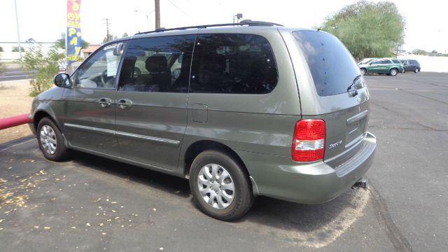 Kia Sedona Elk Conversion Van MiniVan