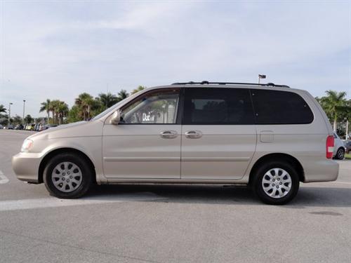 Kia Sedona 2005 photo 3