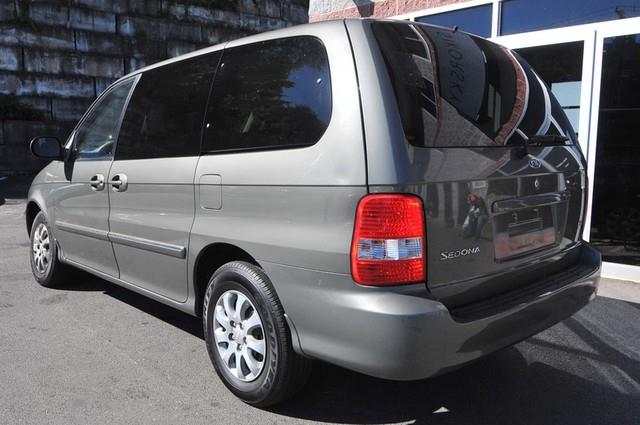Kia Sedona 2005 photo 4