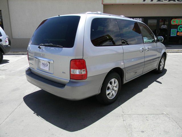 Kia Sedona 2005 photo 5