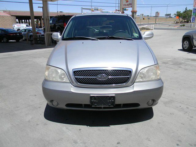 Kia Sedona 2005 photo 8