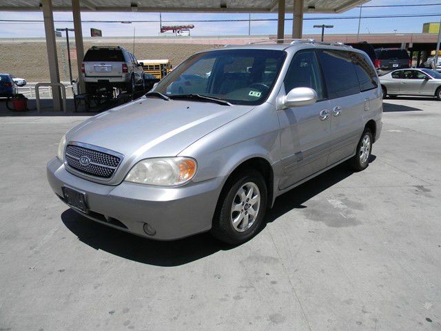 Kia Sedona 2005 photo 9