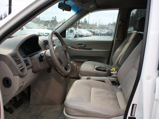 Kia Sedona 2005 photo 2