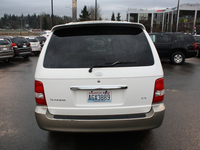 Kia Sedona 2005 photo 3
