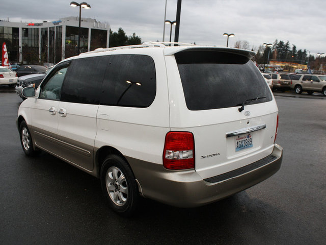 Kia Sedona 2005 photo 4
