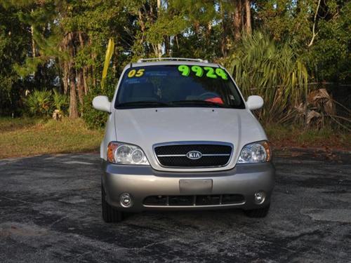 Kia Sedona 2005 photo 1