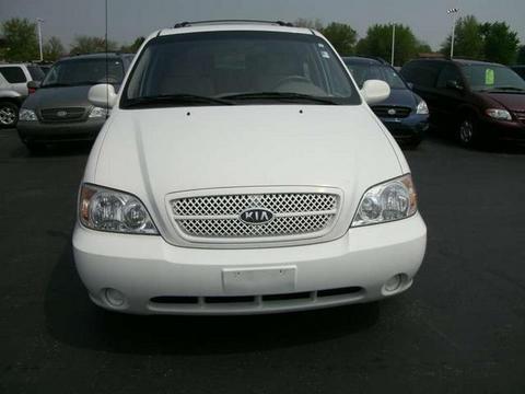 Kia Sedona 2005 photo 2