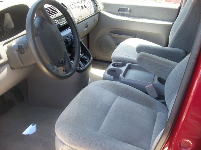 Kia Sedona 2005 photo 4