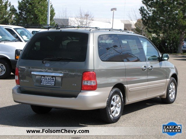 Kia Sedona 2005 photo 1