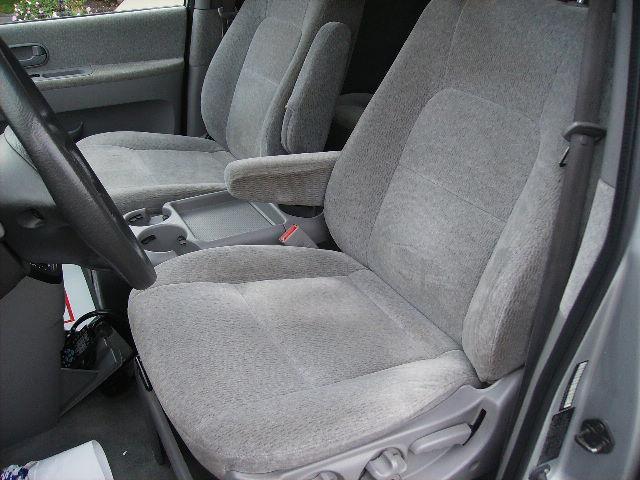 Kia Sedona 2005 photo 2