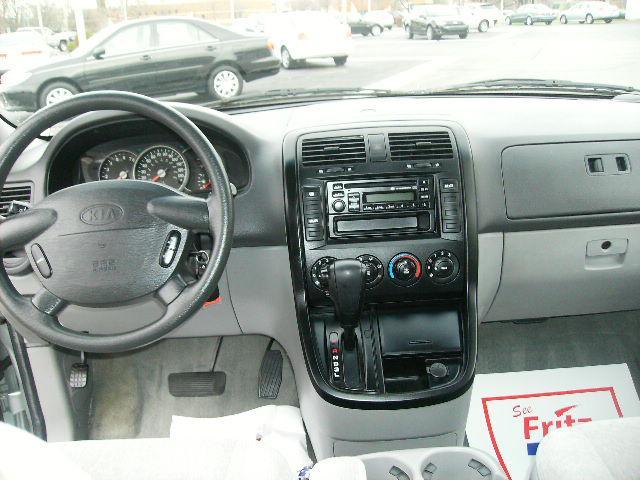 Kia Sedona 2005 photo 5