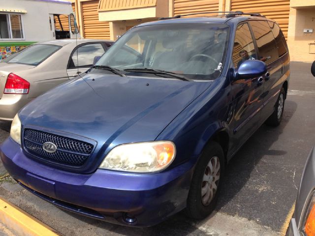 Kia Sedona 2005 photo 4