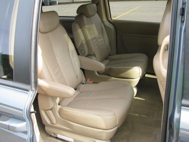 Kia Sedona 2006 photo 1