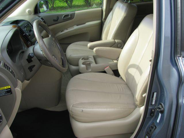 Kia Sedona 2006 photo 12