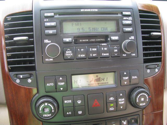 Kia Sedona 2006 photo 3