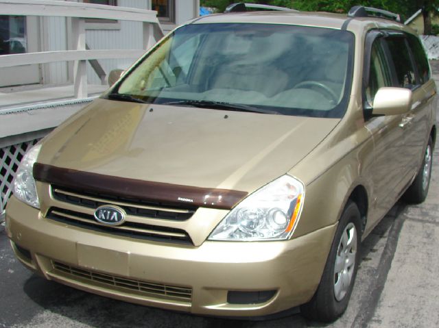 Kia Sedona 2006 photo 1