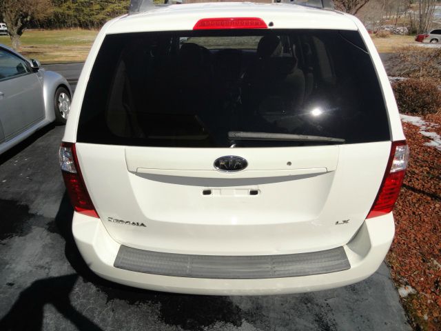 Kia Sedona 2006 photo 3