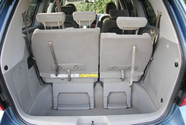 Kia Sedona 2006 photo 2