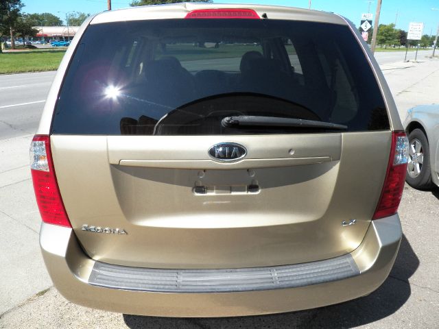 Kia Sedona 2006 photo 2