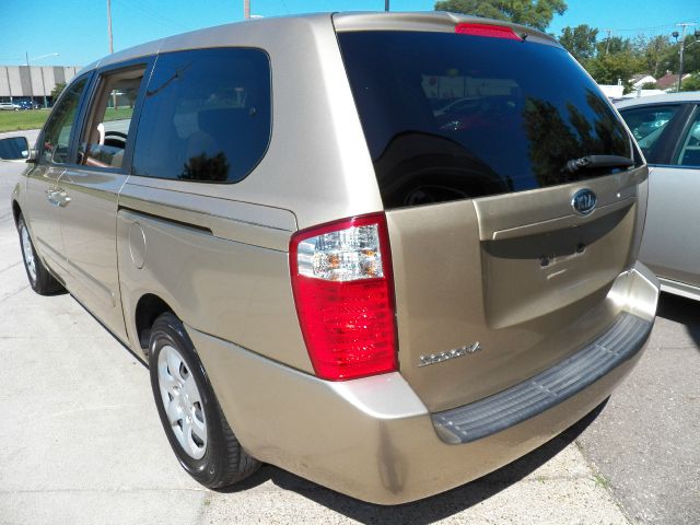 Kia Sedona 2006 photo 3