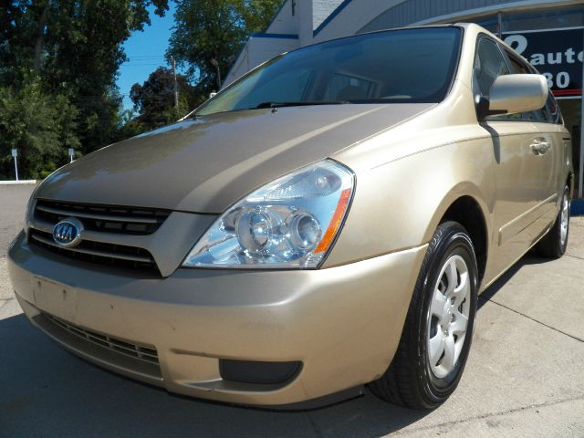 Kia Sedona 2006 photo 4