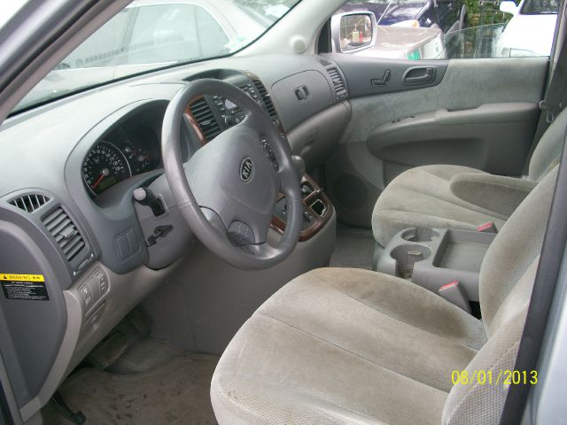Kia Sedona 2006 photo 3