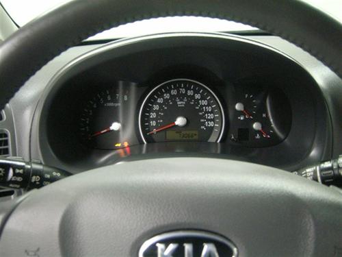 Kia Sedona 2007 photo 1