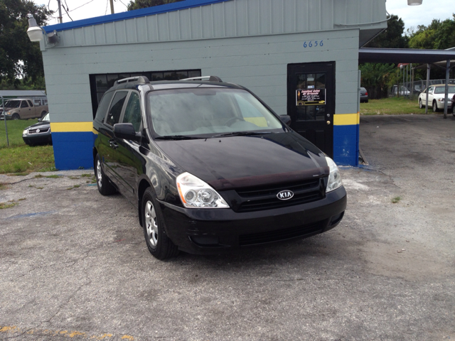 Kia Sedona 2WD Crew Cab LWB XE Truck MiniVan