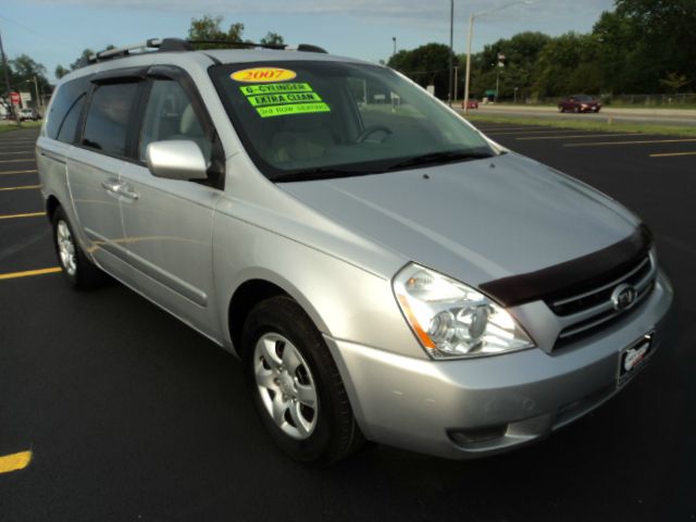 Kia Sedona 2007 photo 4