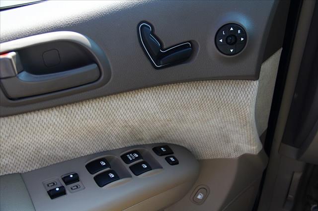 Kia Sedona Unknown MiniVan