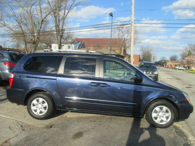 Kia Sedona 2007 photo 1