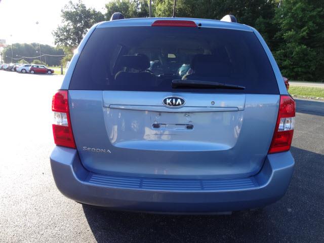 Kia Sedona 2007 photo 2