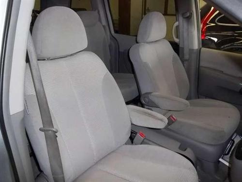 Kia Sedona 2007 photo 2