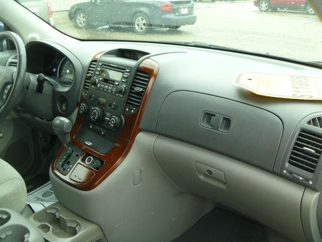 Kia Sedona 2007 photo 7