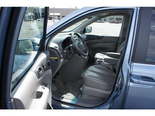 Kia Sedona 2007 photo 4
