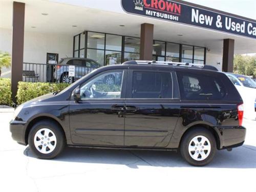 Kia Sedona 2008 photo 2