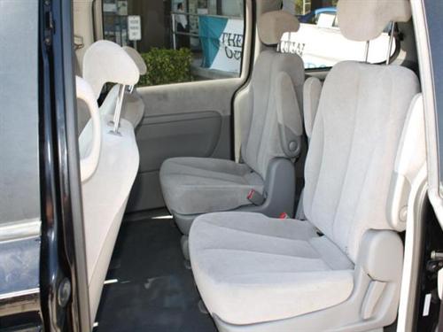 Kia Sedona 2008 photo 5