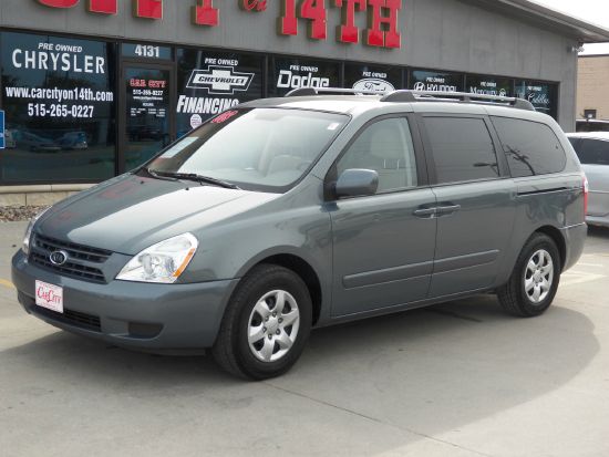 Kia Sedona 2008 photo 1